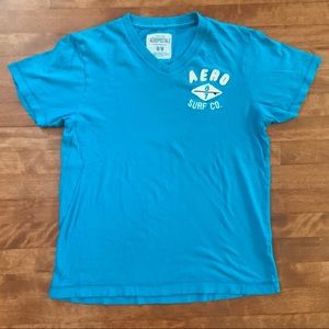 Aeropostale V-Neck Tee with embroidered logo / Size M